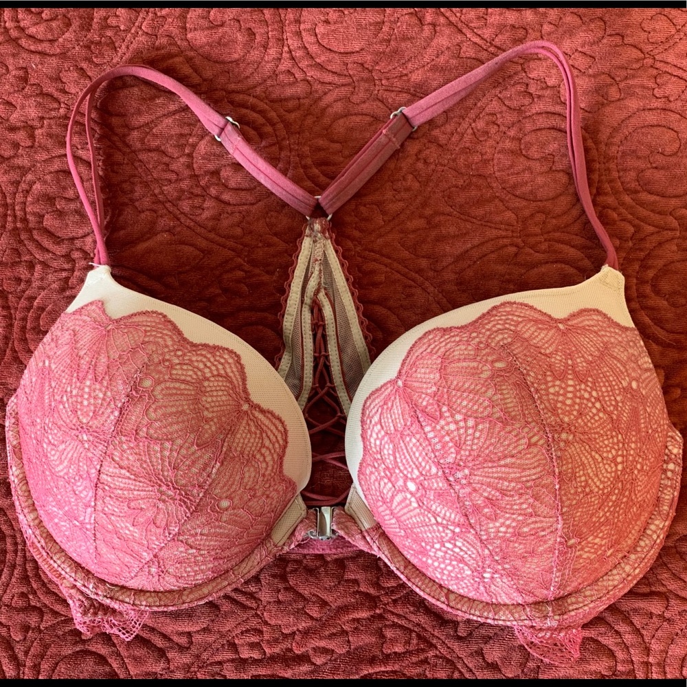 Pack of 2 Victoria’s Secret Very Sexy Pushup Bras